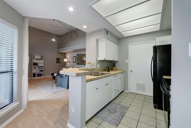 4711 Spicewood Springs RD 1-201, Austin, TX 78759