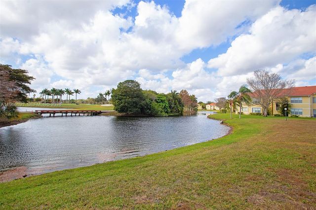 12650 Vista Isles Dr 926, Sunrise, FL 33325