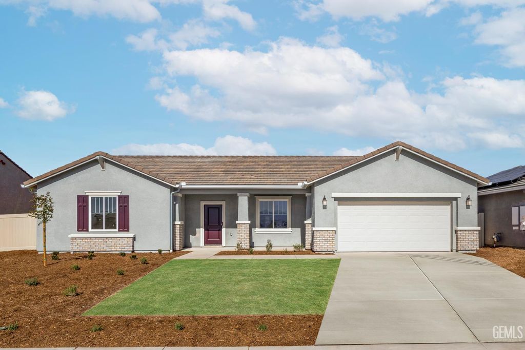 8211 Baldivia Court, Bakersfield, CA 93306