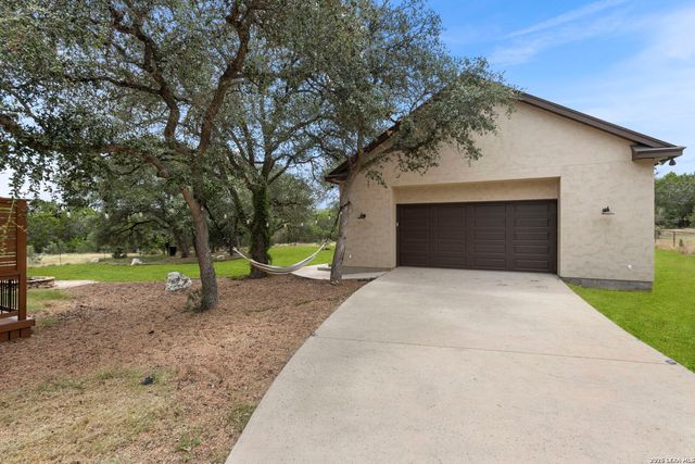 271 Copper TRCE, New Braunfels, TX 78132