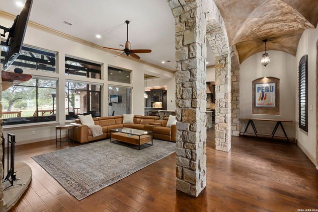 271 Copper TRCE, New Braunfels, TX 78132