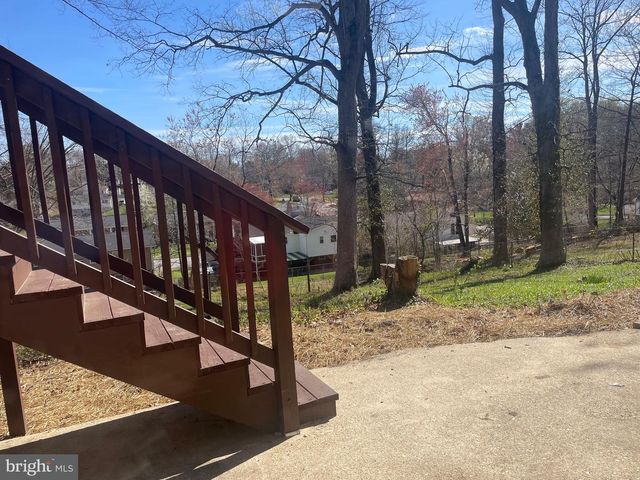 6107 BUCKLER RD, Clinton, MD 20735