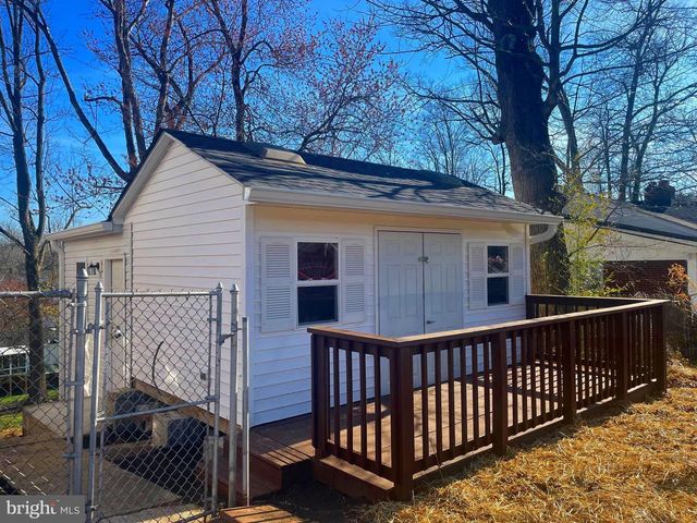6107 BUCKLER RD, Clinton, MD 20735