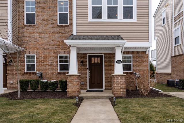 3217 Chambers 87, Wixom, MI 48393