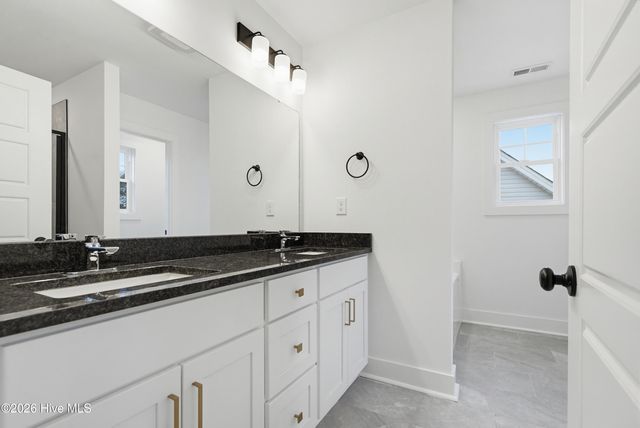 208 Peeler Circle, Raeford, NC 28376