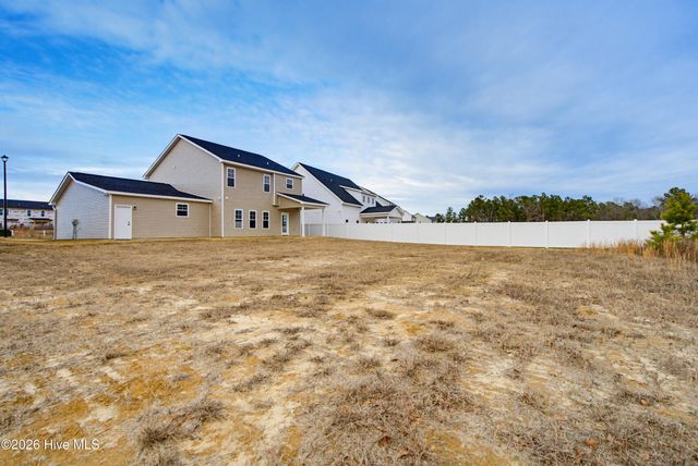 208 Peeler Circle, Raeford, NC 28376