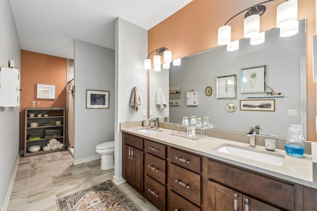 2417 SW Vineyard Lane, Ankeny, IA 50023