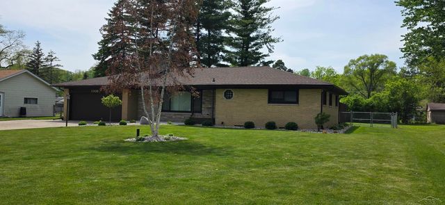 1308 Timothy Street, Saginaw, MI 48638