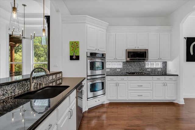 1008 Shoal Creek Court, Fairview, TX 75069