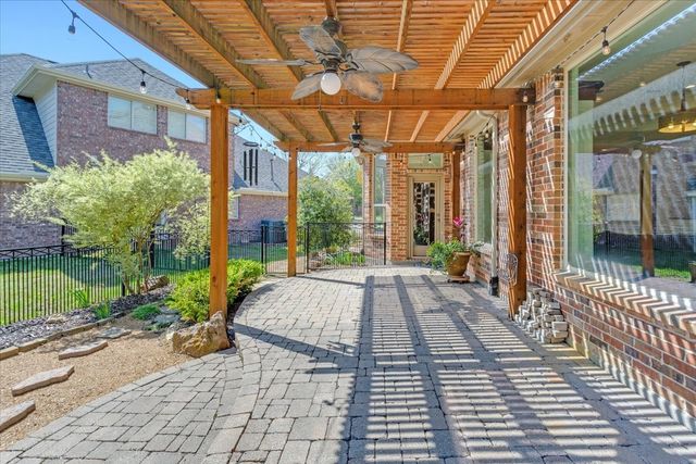 1008 Shoal Creek Court, Fairview, TX 75069