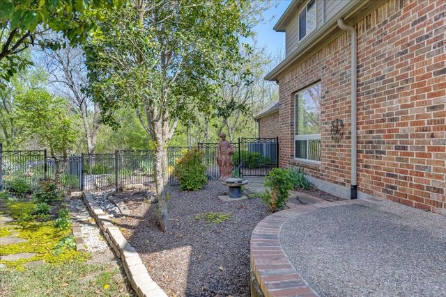 1008 Shoal Creek Court, Fairview, TX 75069