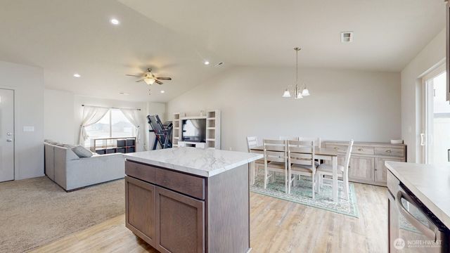 907 E Cascade Street, Othello, WA 99344