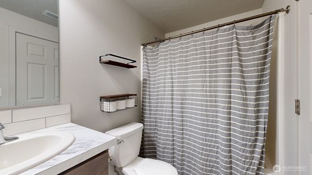 907 E Cascade Street, Othello, WA 99344