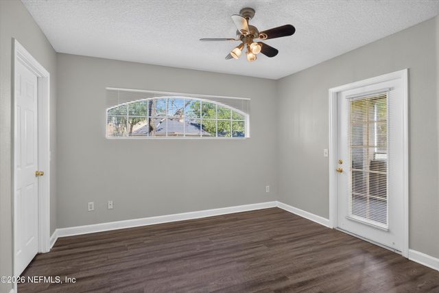 1701 THE GREENS Way 1415, Jacksonville Beach, FL 32250