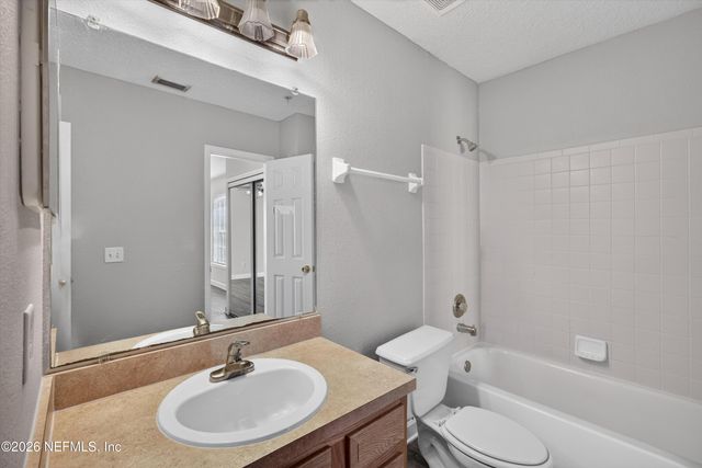 1701 THE GREENS Way 1415, Jacksonville Beach, FL 32250