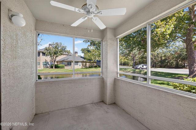 1701 THE GREENS Way 1415, Jacksonville Beach, FL 32250