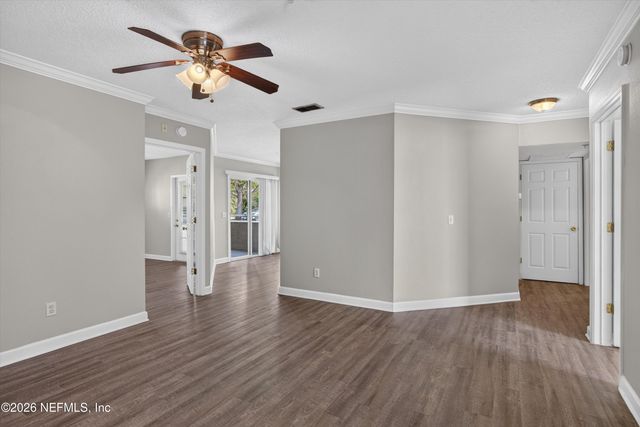 1701 THE GREENS Way 1415, Jacksonville Beach, FL 32250