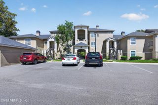 1701 THE GREENS Way 1415, Jacksonville Beach, FL 32250