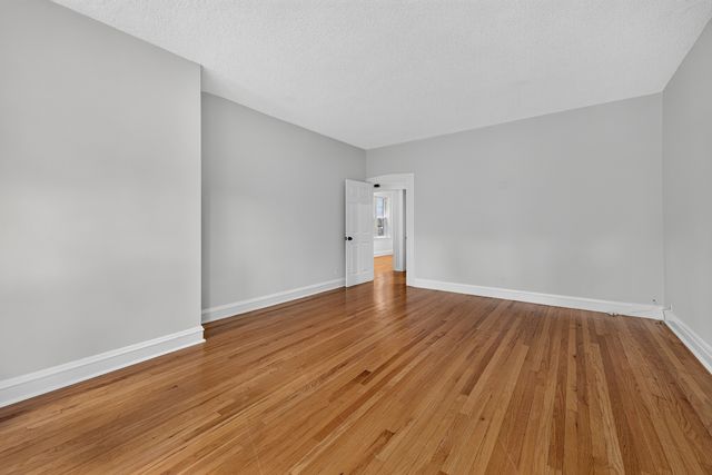 4826 Wright Terrace, Skokie, IL 60077