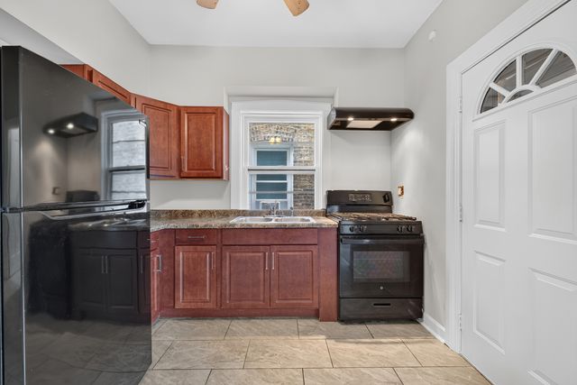 4826 Wright Terrace, Skokie, IL 60077