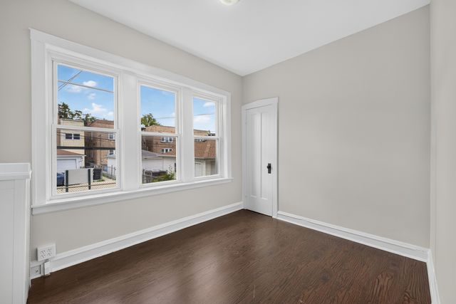 4826 Wright Terrace, Skokie, IL 60077