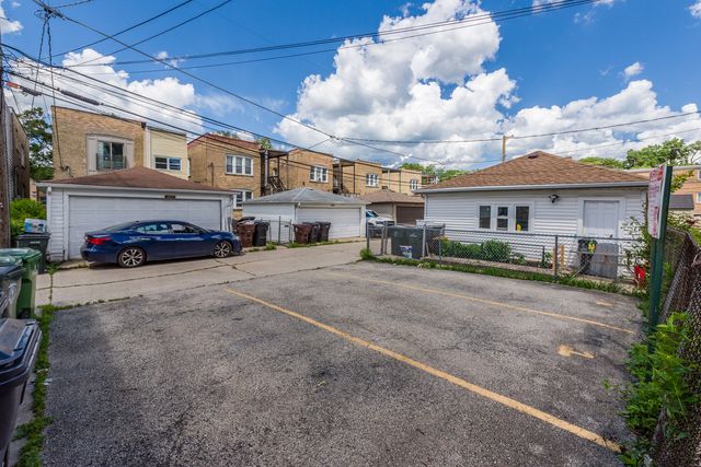 4826 Wright Terrace, Skokie, IL 60077