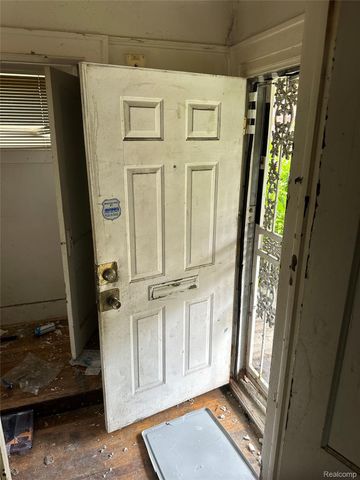 13142 Meyers Road, Detroit, MI 48227