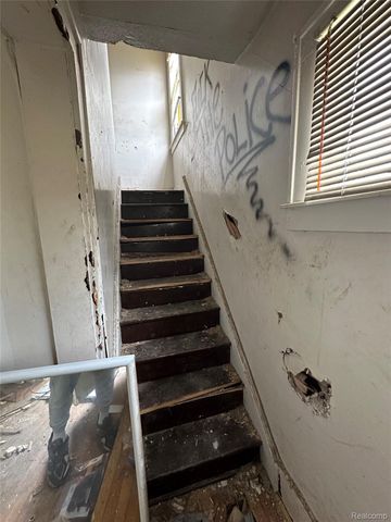 13142 Meyers Road, Detroit, MI 48227