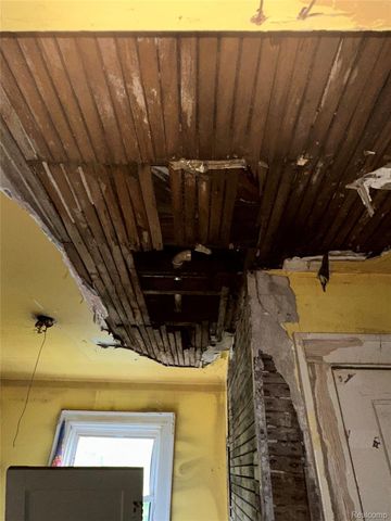 13142 Meyers Road, Detroit, MI 48227