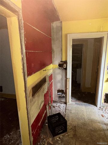 13142 Meyers Road, Detroit, MI 48227