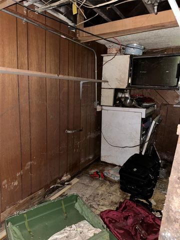 13142 Meyers Road, Detroit, MI 48227