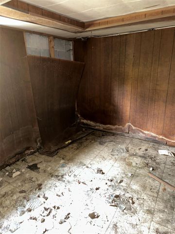 13142 Meyers Road, Detroit, MI 48227