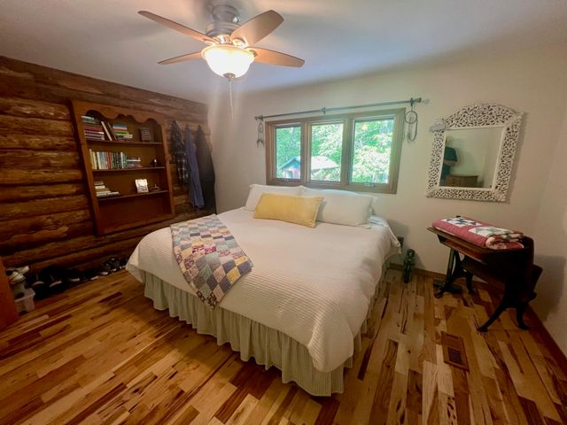8601 Nine Mile Ridge Road, Hardy, AR 72542