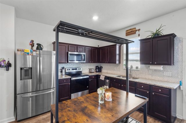 831 SUNLIT CORAL STREET, Ruskin, FL 33570