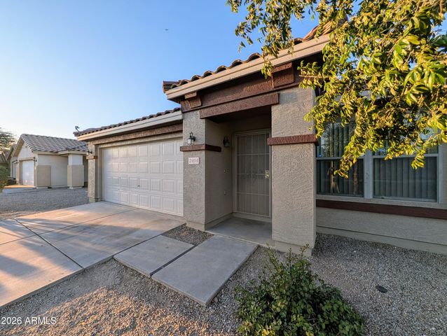 2404 W ROESER Road, Phoenix, AZ 85041