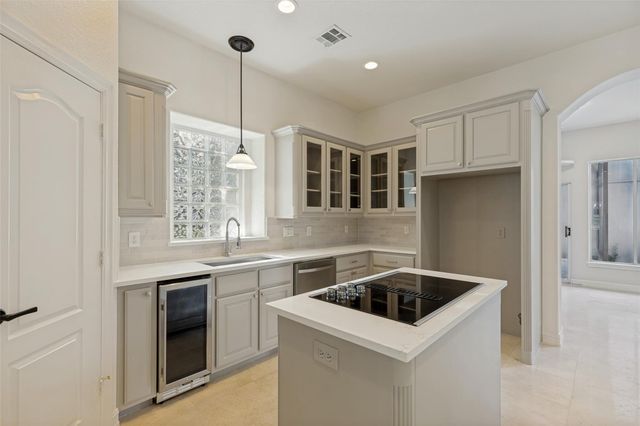966 Bentwater Drive, Montgomery, TX 77356