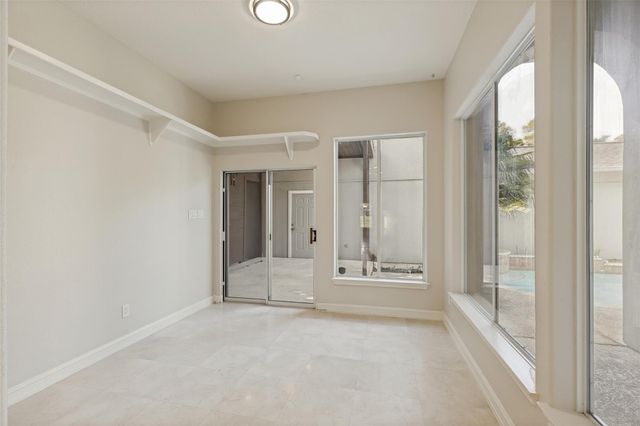 966 Bentwater Drive, Montgomery, TX 77356