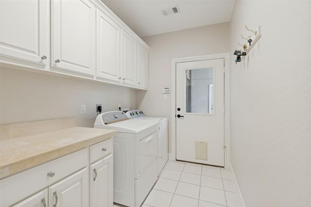966 Bentwater Drive, Montgomery, TX 77356
