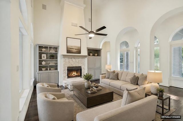 966 Bentwater Drive, Montgomery, TX 77356