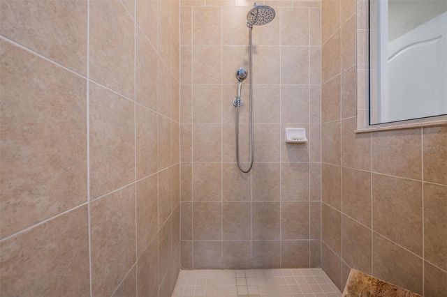 11639 TANGLE STONE DRIVE, Gibsonton, FL 33534