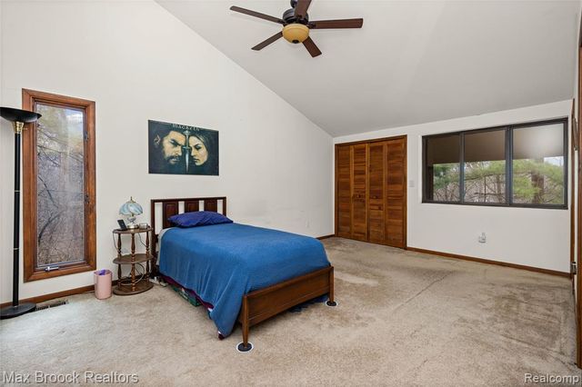 32674 Bingham Lane, Bingham Farms, MI 48025