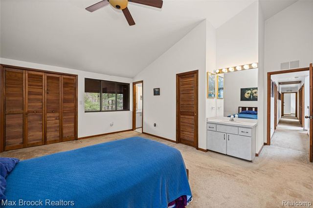 32674 Bingham Lane, Bingham Farms, MI 48025