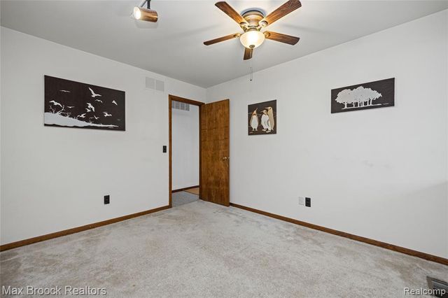 32674 Bingham Lane, Bingham Farms, MI 48025