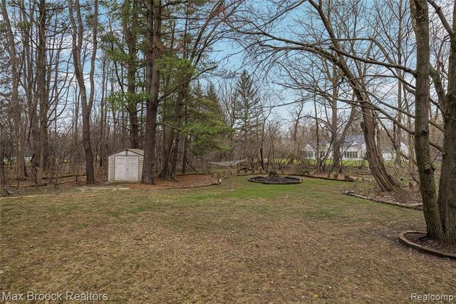32674 Bingham Lane, Bingham Farms, MI 48025