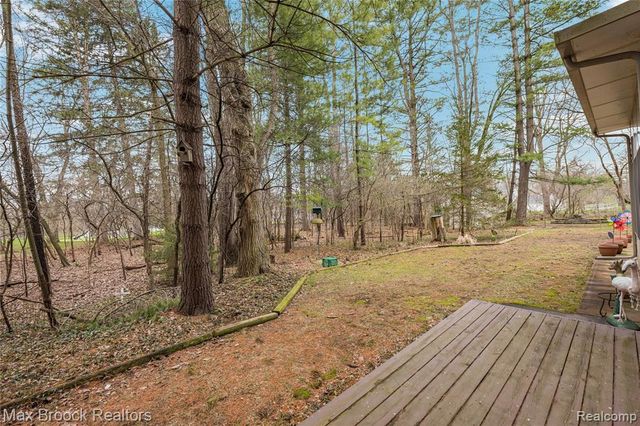 32674 Bingham Lane, Bingham Farms, MI 48025