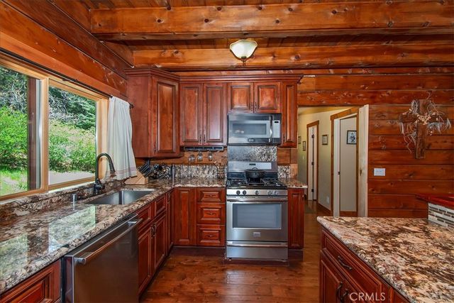 116 E, Lake Arrowhead, CA 92352