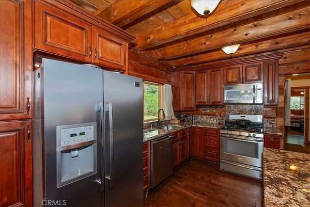 116 E, Lake Arrowhead, CA 92352