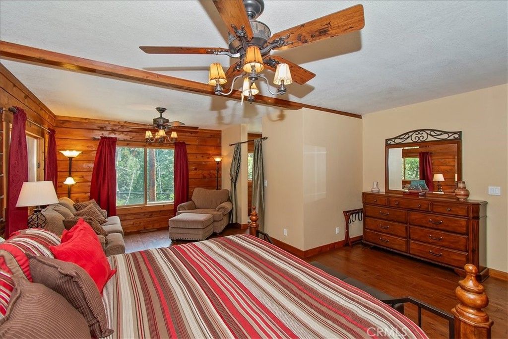 Image 18 of property listing at 116 E, Lake Arrowhead, CA 92352