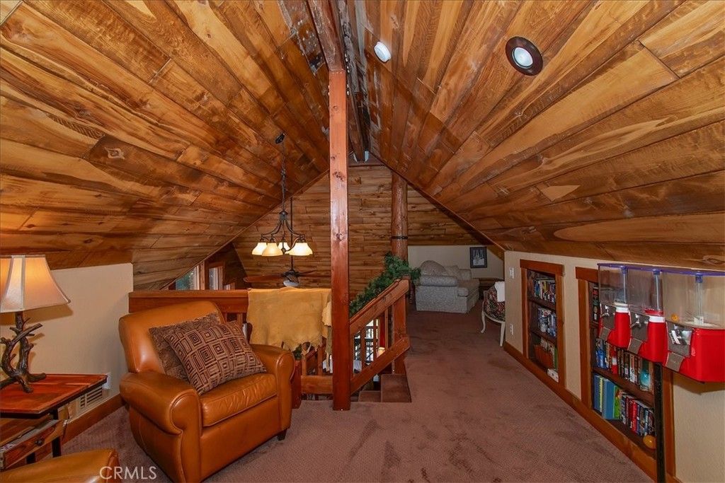 Image 35 of property listing at 116 E, Lake Arrowhead, CA 92352