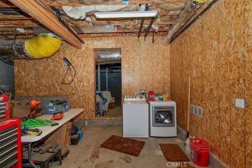 Image 42 of property listing at 116 E, Lake Arrowhead, CA 92352